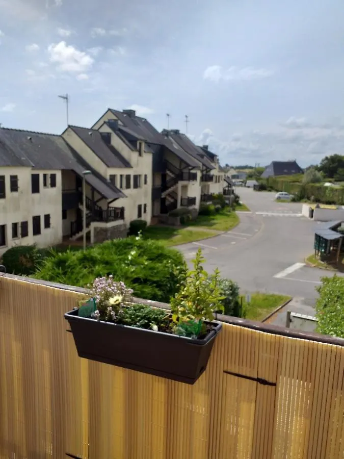 Appartement La Nacre Vue Mer Eloignee Guidel 0*,  France