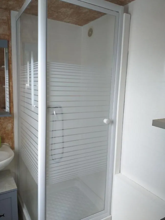Appartement La Nacre Vue Mer Eloignee Guidel 0*,  France